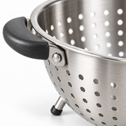 DrainFlow 3-Quart Stainless Steel Colander